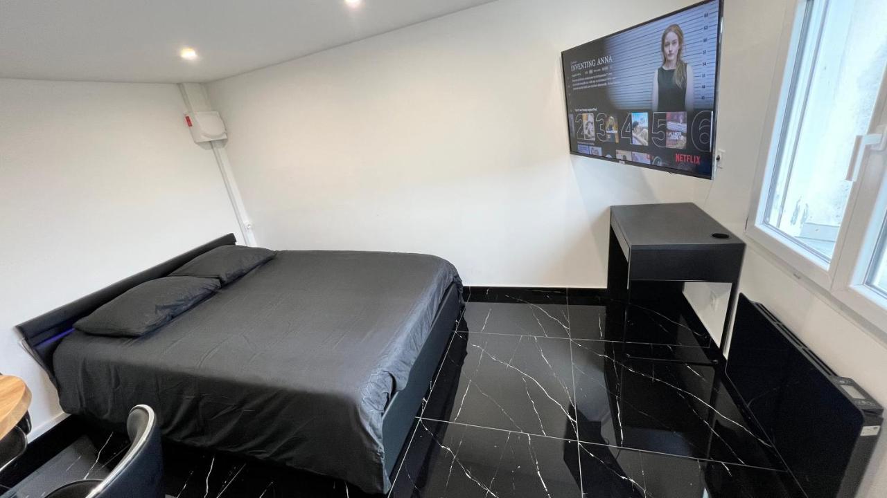 Bella Vita - Studio Tout Equipe - Tv Netflix - Centre Ville 100M- Gare 50M - Basilique 200M Lisieux Luaran gambar