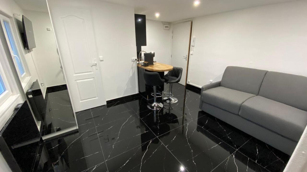 Bella Vita - Studio Tout Equipe - Tv Netflix - Centre Ville 100M- Gare 50M - Basilique 200M Lisieux Luaran gambar